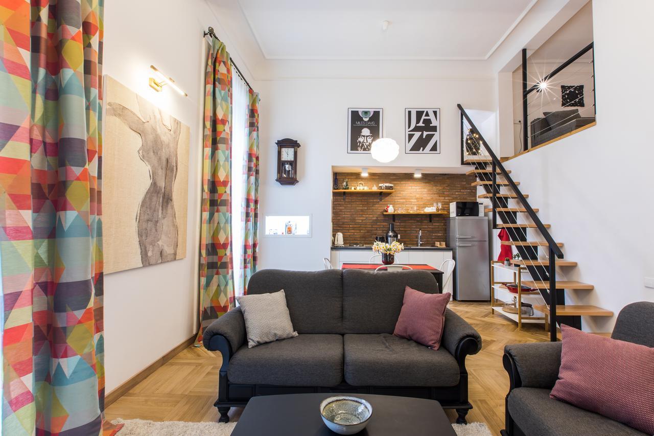 New Apartment On Rustaveli Avenue ティビリシ エクステリア 写真