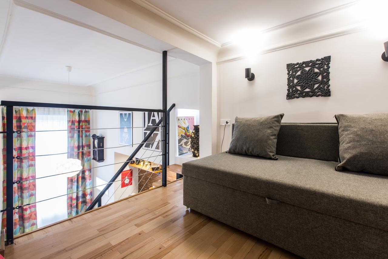 New Apartment On Rustaveli Avenue ティビリシ エクステリア 写真