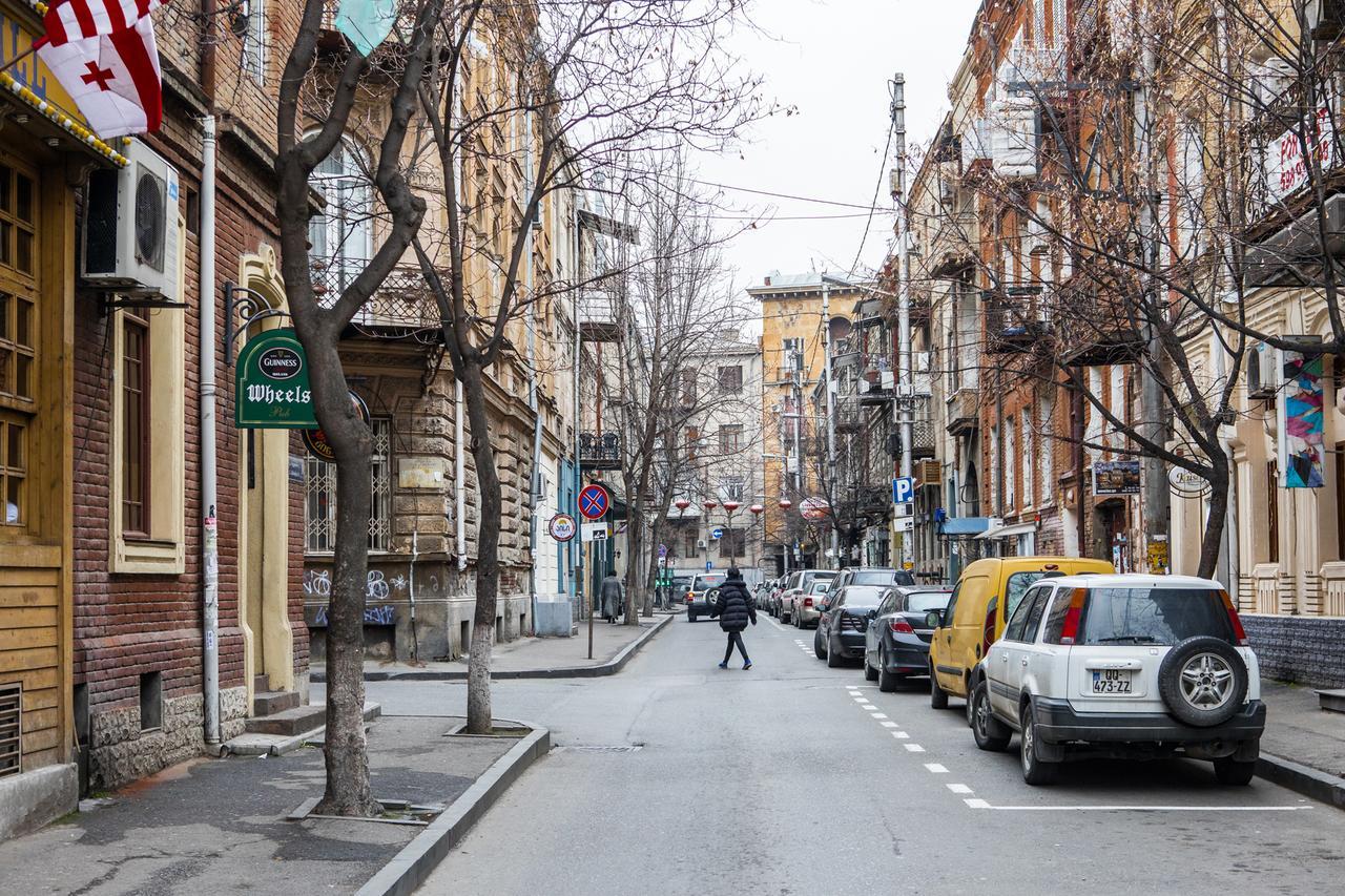 New Apartment On Rustaveli Avenue ティビリシ エクステリア 写真